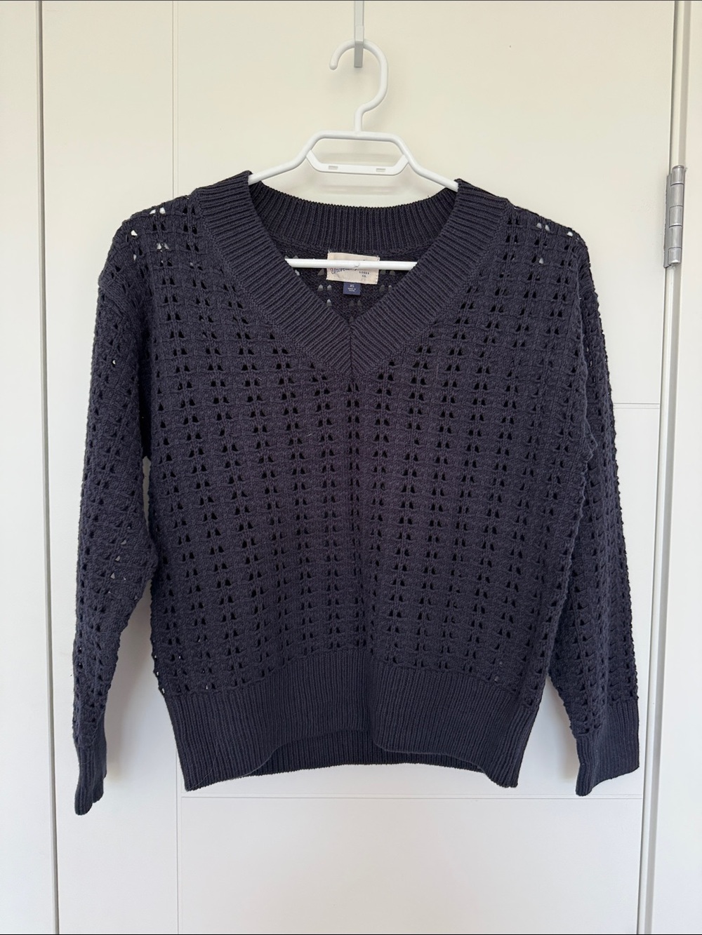 Universal Thread V‑Neck Sweater - Navy